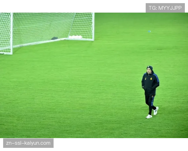 皇马备战训练全员健康,仅阿拉巴因长期伤病缺席 皇马备战训练全员健康,仅阿拉巴因长期伤病缺席